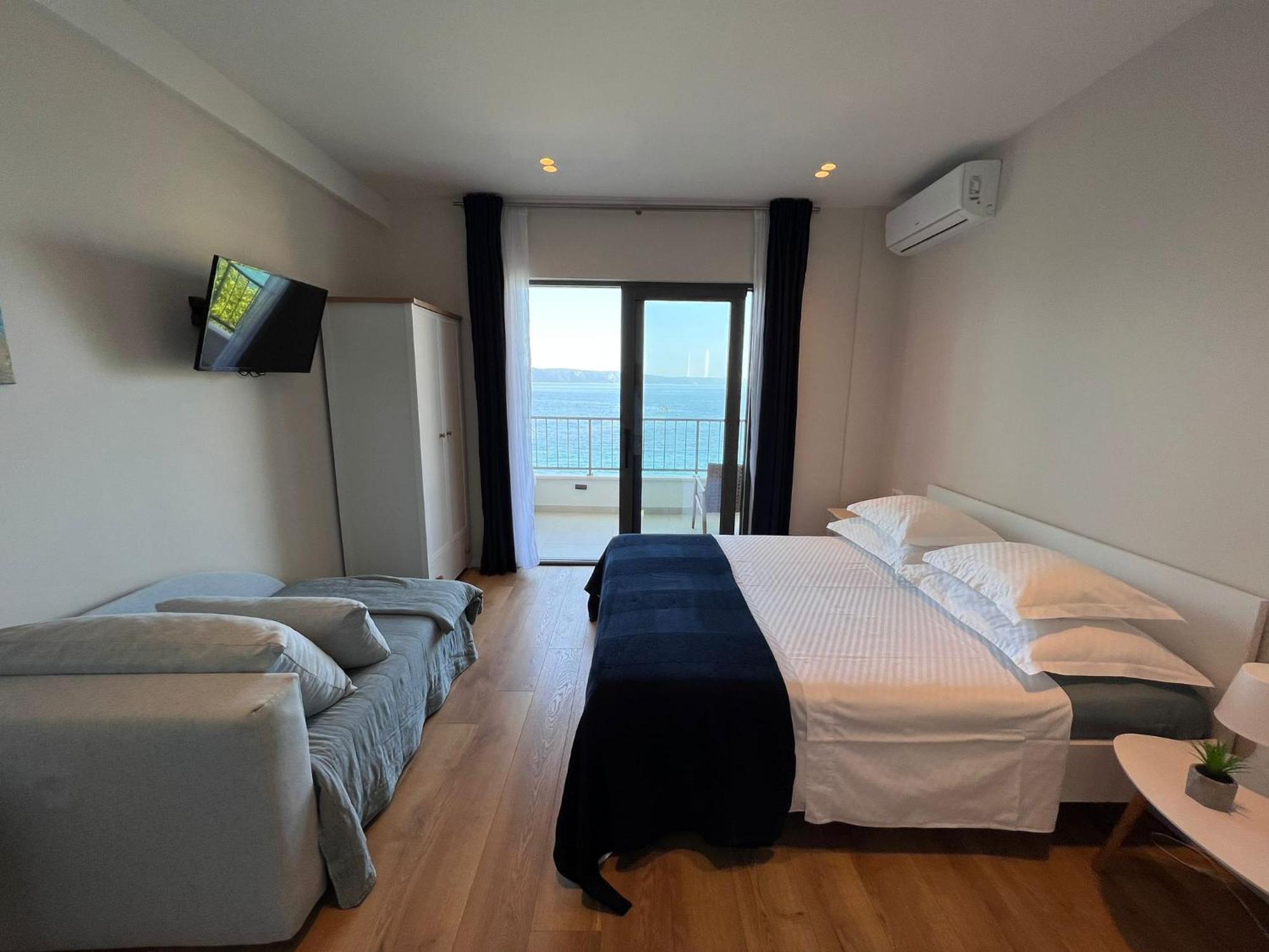 Beachfront Comfort Apartments Sinajko Podgora Εξωτερικό φωτογραφία
