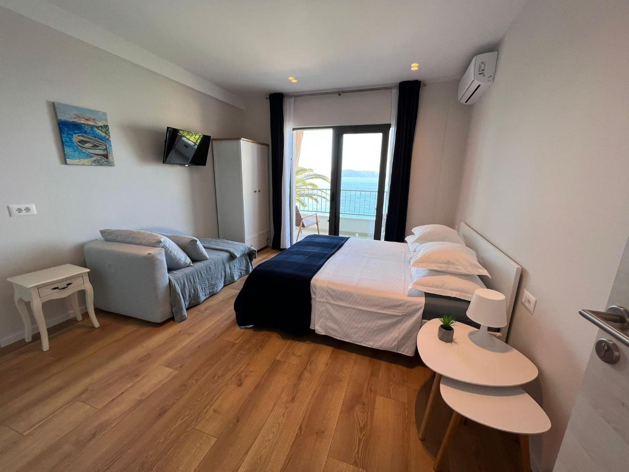 Beachfront Comfort Apartments Sinajko Podgora Εξωτερικό φωτογραφία
