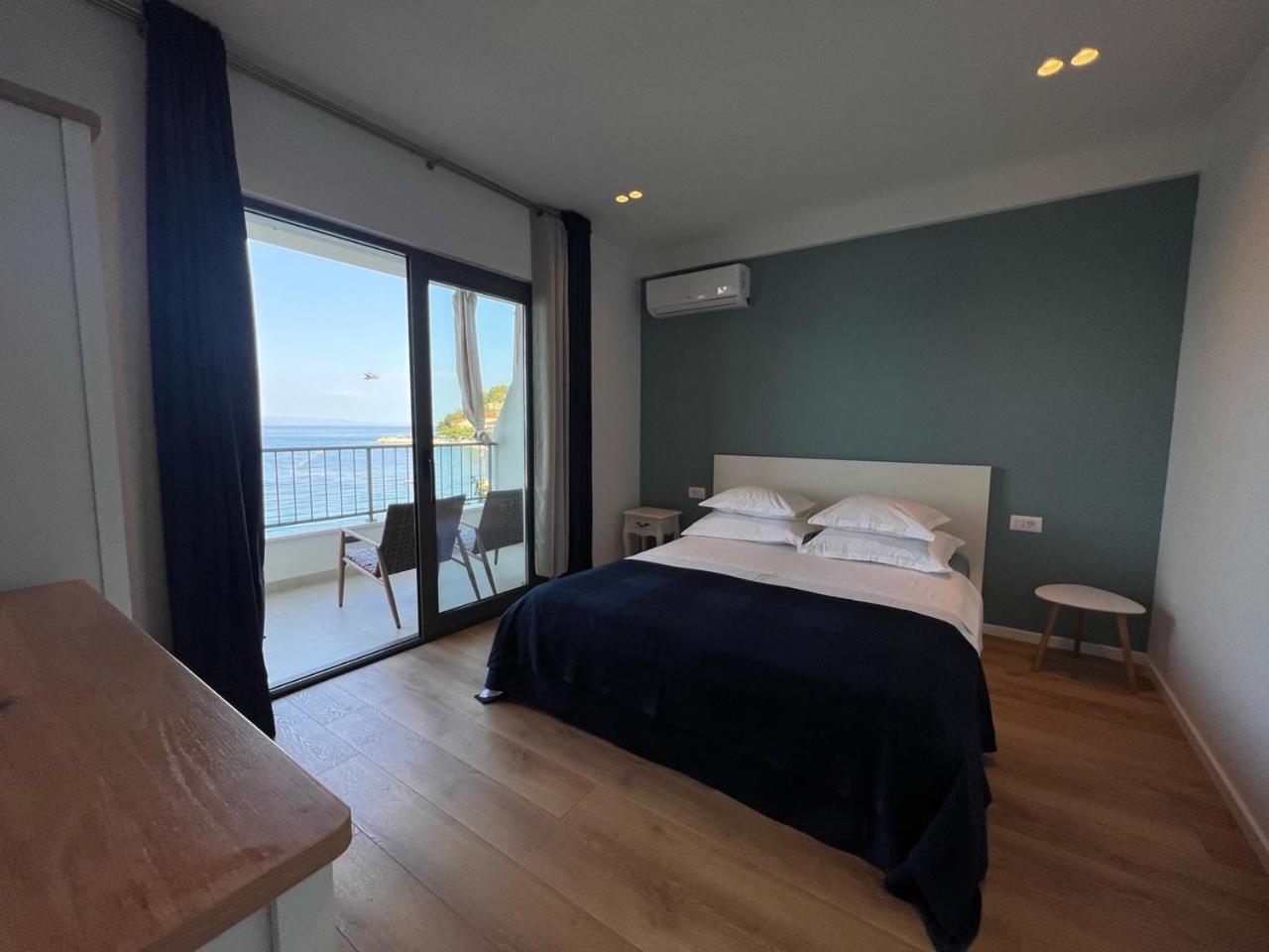 Beachfront Comfort Apartments Sinajko Podgora Εξωτερικό φωτογραφία